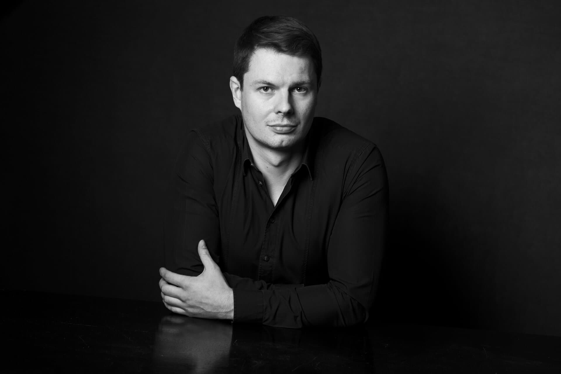Dr. Alexander Henkes